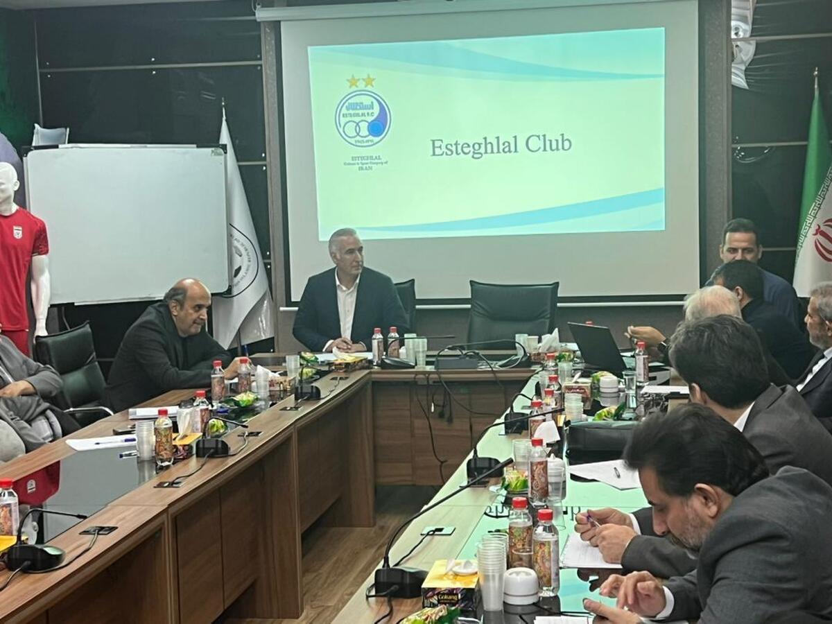 برگزاری نشست اعضای هیئت بدوی و استیناف با مدیران باشگاه استقلال و پرسپولیس