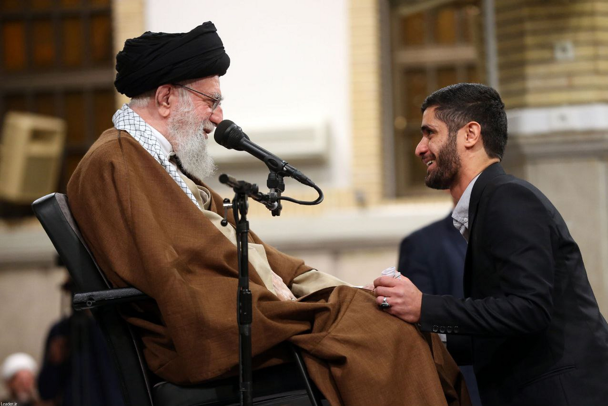 سنگ تمام بچهمحلهای شهید ابراهیم هادی برای رهبری؛ «فدایی داری آقا»