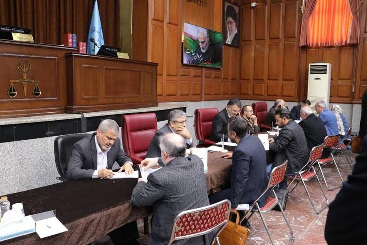 موافقت رئیسکل دادگستری استان تهران با درخواست یک زندانی زن به مناسبت روز مادر