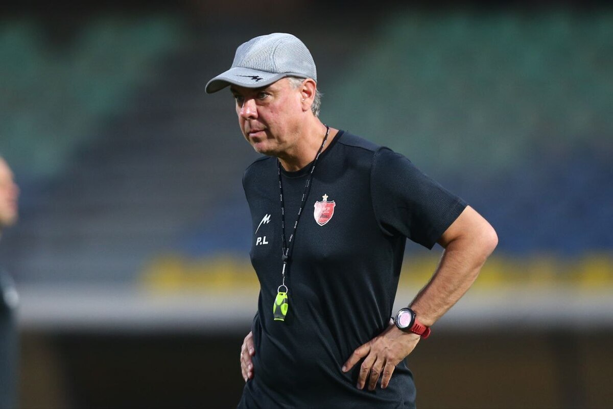 باشگاه پرسپولیس برای مربیان خارجی بلیت برگشت گرفت