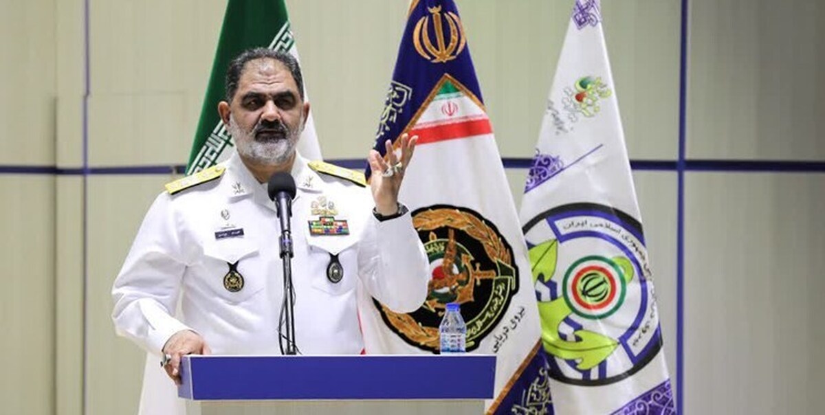 ارائه دیپلماسی دفاعی ایران در برقراری امنیت در اقیانوس به «آیونز»