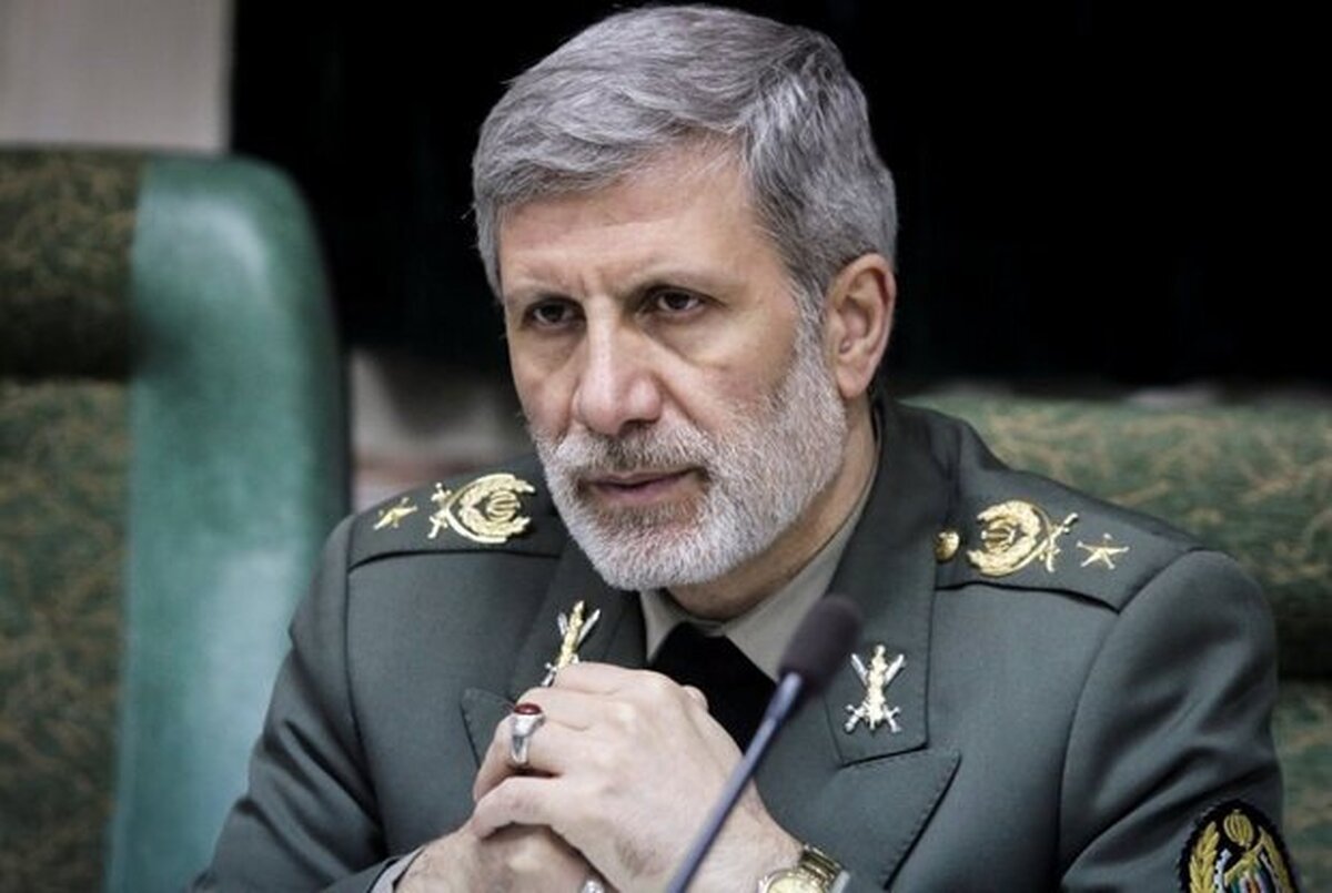 امیر حاتمی: باید از مرزهای کنونی دانش در مهمترین رشتهها عبور کنیم