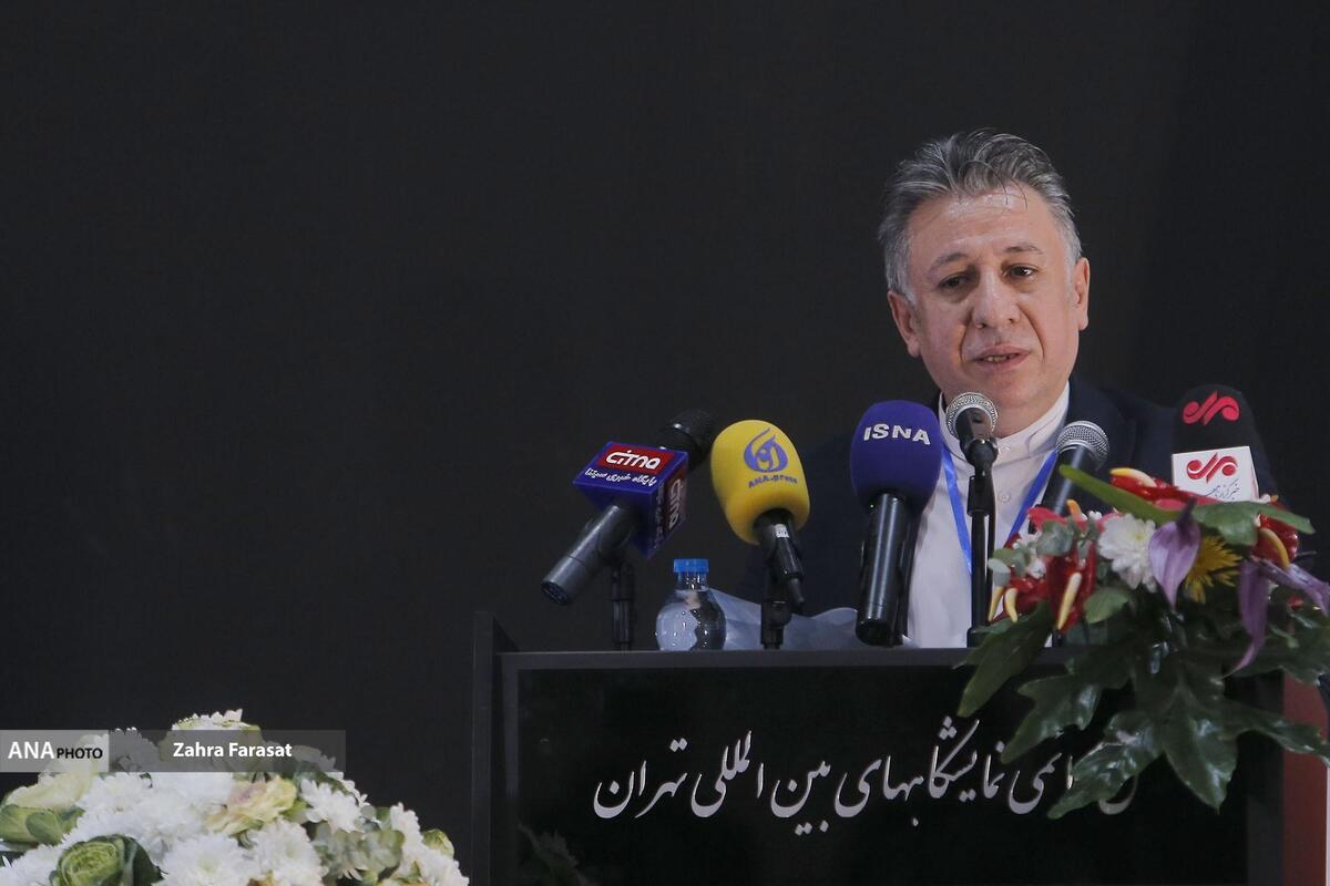 ارائه گزارش و بررسی چالشهای پروژه فیبر نوری در نمایشگاه تلکام ۱۴۰۲