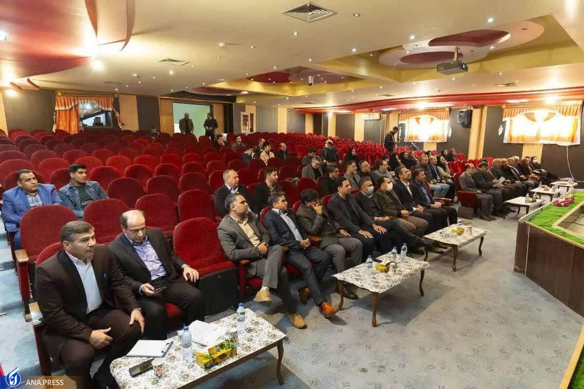 ارائه ۱۰ ایده برتر تیمهای نوآور و فناور در رویداد ایدهآرای دانشگاه آزاد شبستر