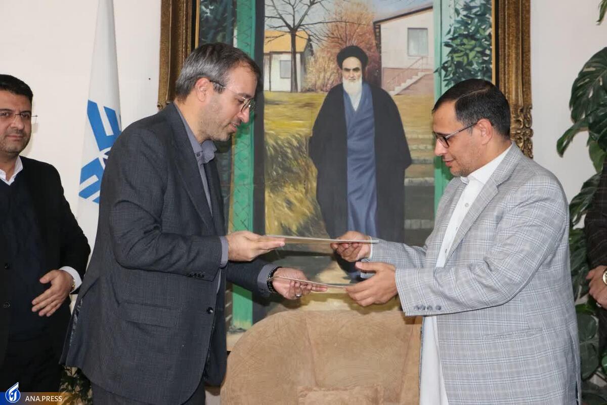 انعقاد تفاهمنامه همکاری دانشگاه آزاد با شهرداری و شورای شهر زاهدان