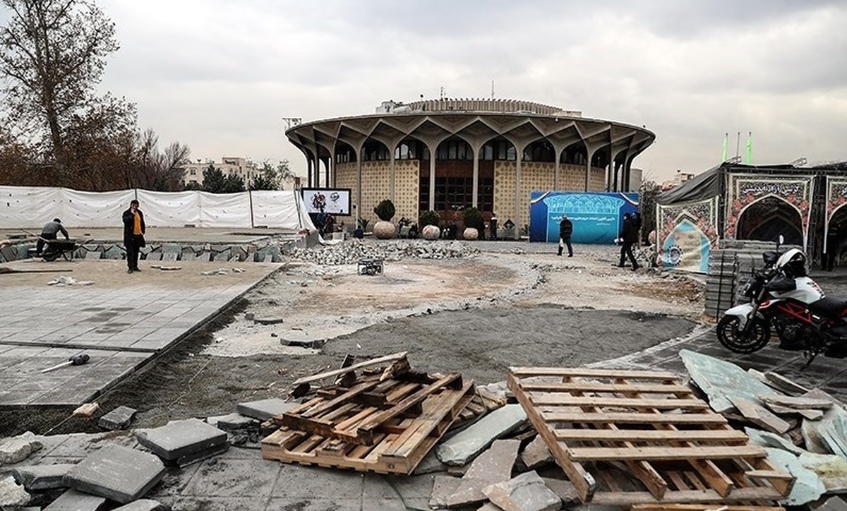 جداسازی محیط پارک دانشجو وتئاتر شهر