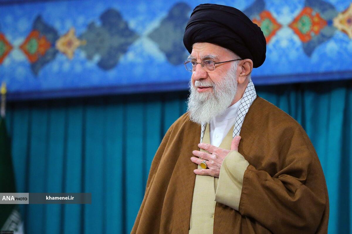 رهبر انقلاب: مسئله زن در اسلام یکی از نقاط قوت اسلام است