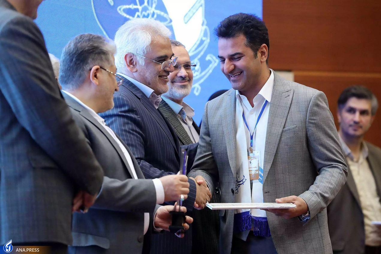 5 عنوان برتر دانشگاه آزاد اسلامی اصفهان در جشنواره دهم فرهیختگان