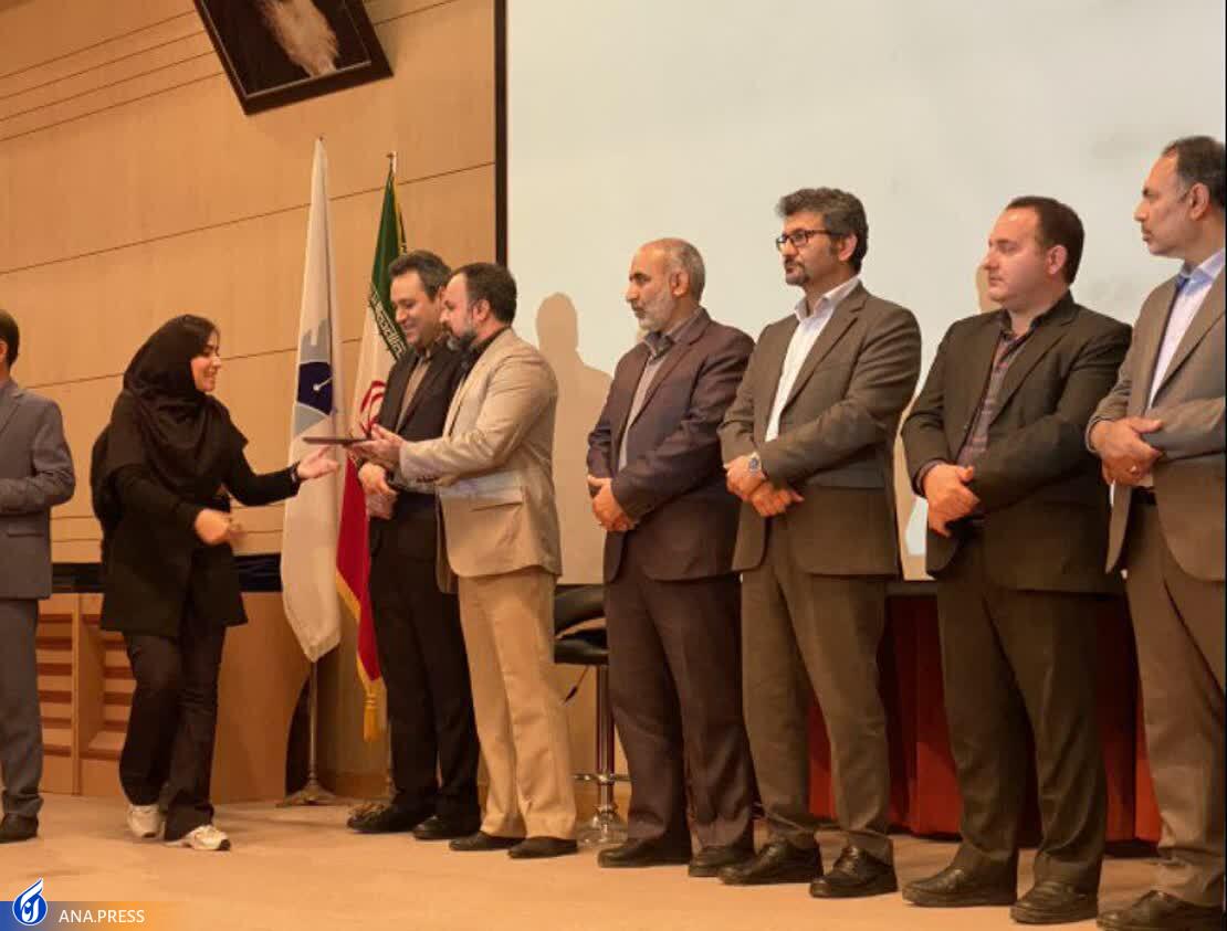 استادان برای حل مشکلات صنایع باید در واحدهای صنعتی مستقر شوند استادان برای حل مشکلات صنایع باید در واحدهای صنعتی مستقر شوند