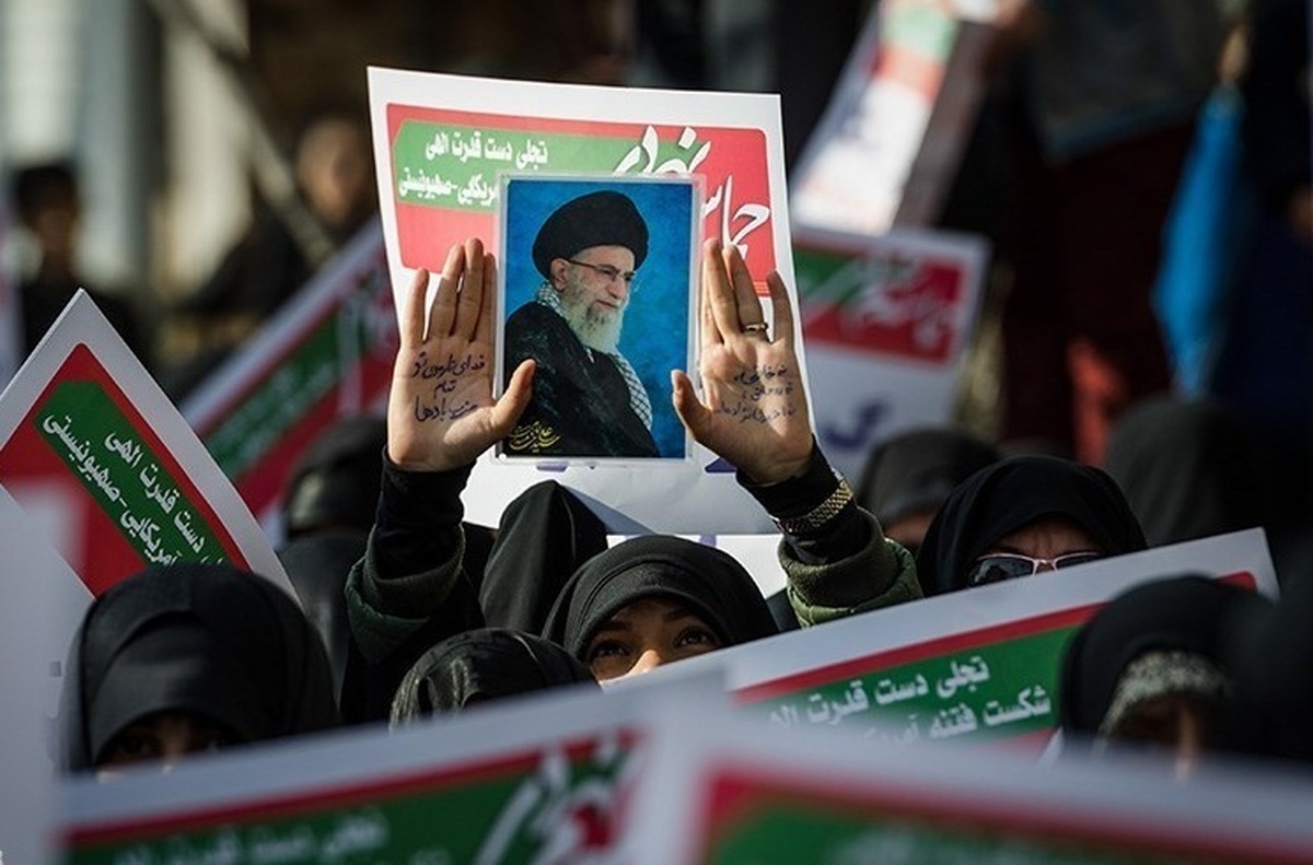 طنین «مرگ بر آمریکا» دانشگاهیان این بار بلندتر از همیشه/ روز «بصیرتی» که به یومالله تبدیل شد