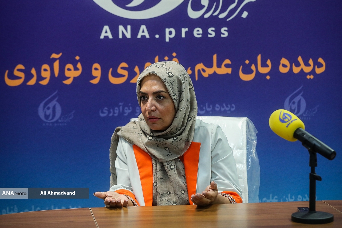 ساناز سماواتی: تهیه‌کننده سریال‌ها باید از کارمندان تلویزیون باشد  ماجرای ناهار خانم بازیگر با رضا عطاران! +فیلم