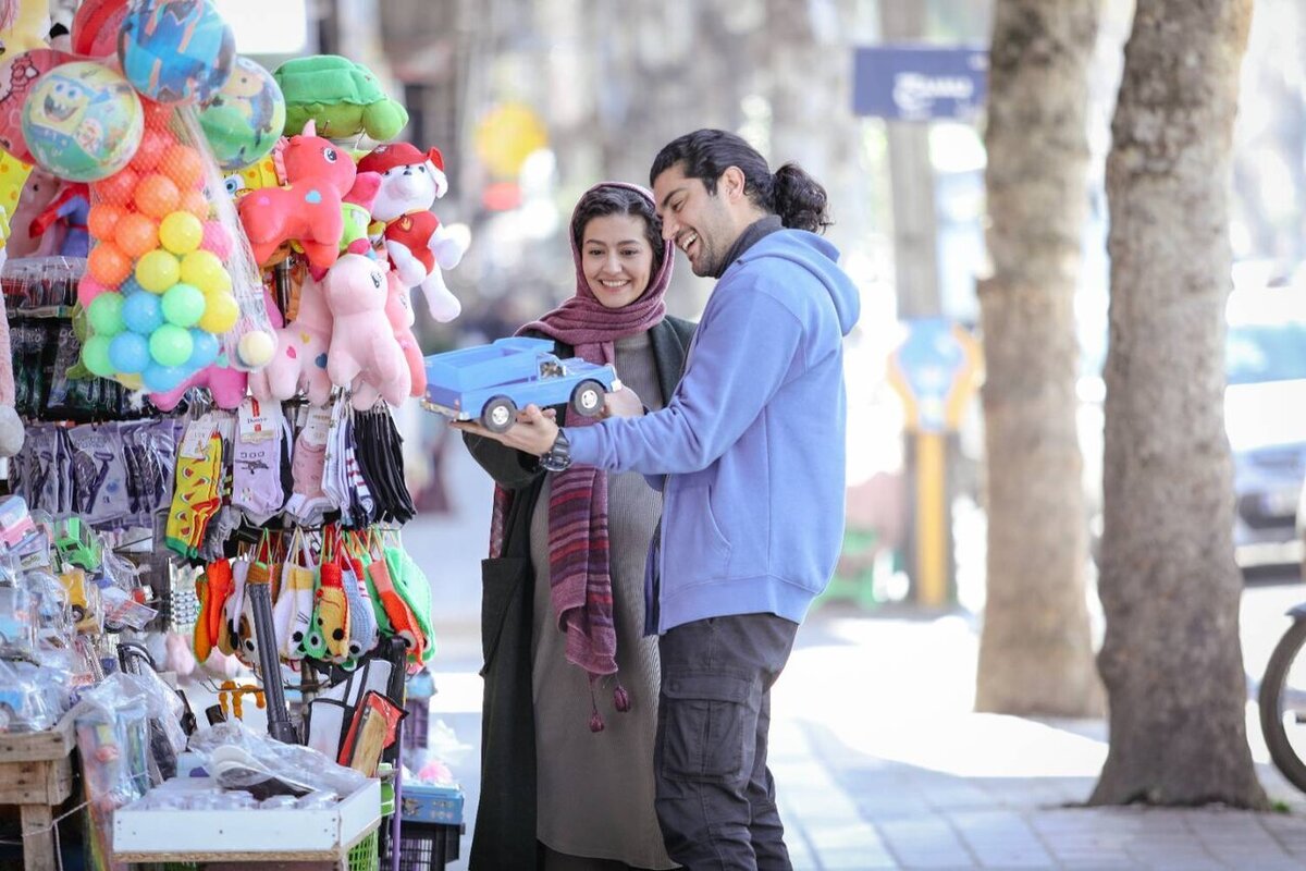 پوستر «دو روز دیرتر» منتشر شد +عکس