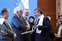 کارآفرینی که با محصولات دانشبنیان ۸۶۰ نفر را شاغل کرد/ تکمیل چرخه «مزرعه تا داروخانه»