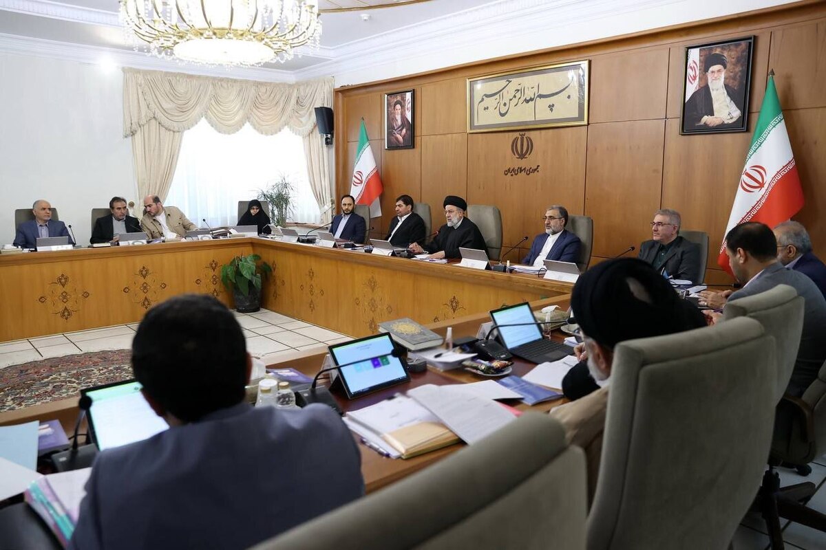 هیئت دولت به ارائه برنامههای مدون برای پیگیری رهنمودهای رهبری مکلف شدند