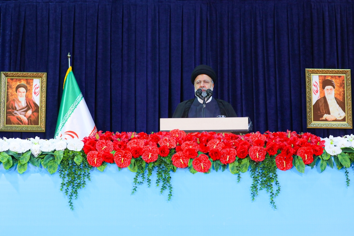 رئیسی: استقلال سیاسی بدون استقلال اقتصادی کافی نیست