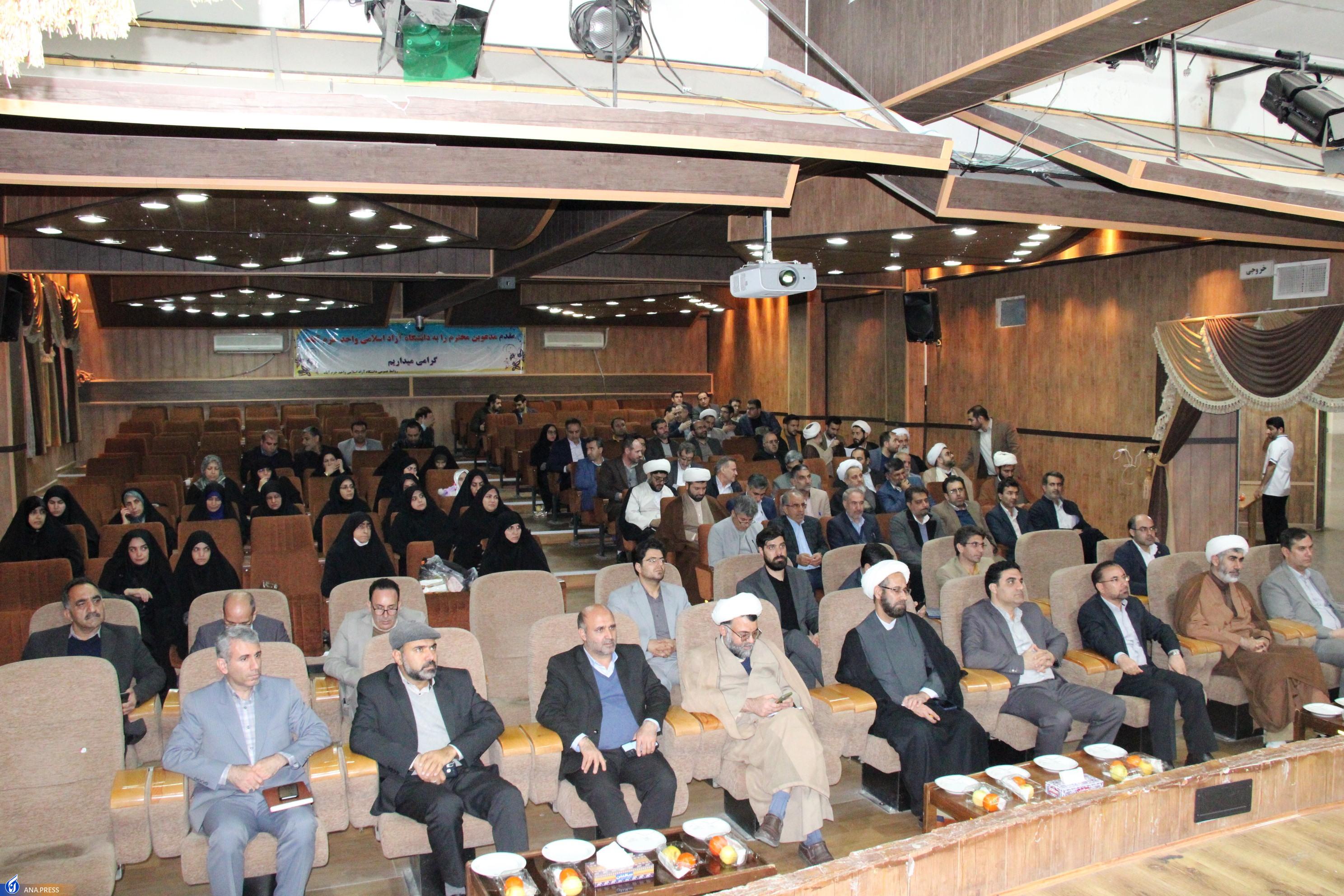 مباحث سیاسی، جهانی و پویایی در تمدنسازی اسلامی نقش دارند مباحث سیاسی، جهانی و پویایی در تمدنسازی اسلامی نقش دارند