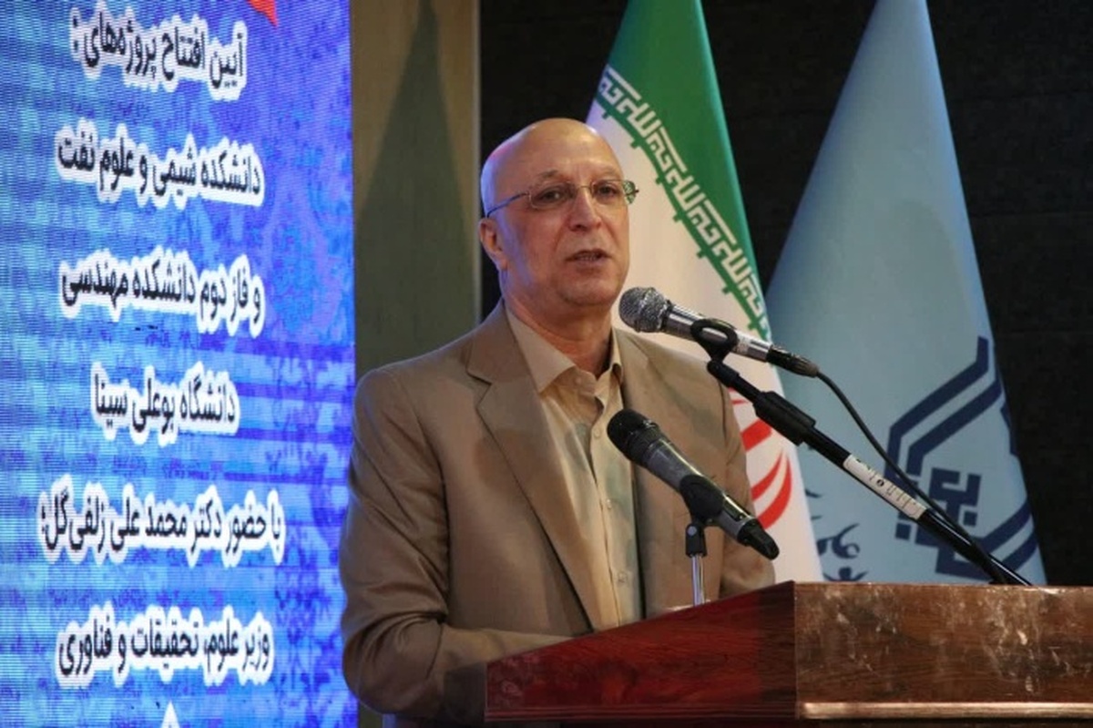 حمایت از نخبگان جوان گامی استوار برای پیشرفت دانشگاه هاست