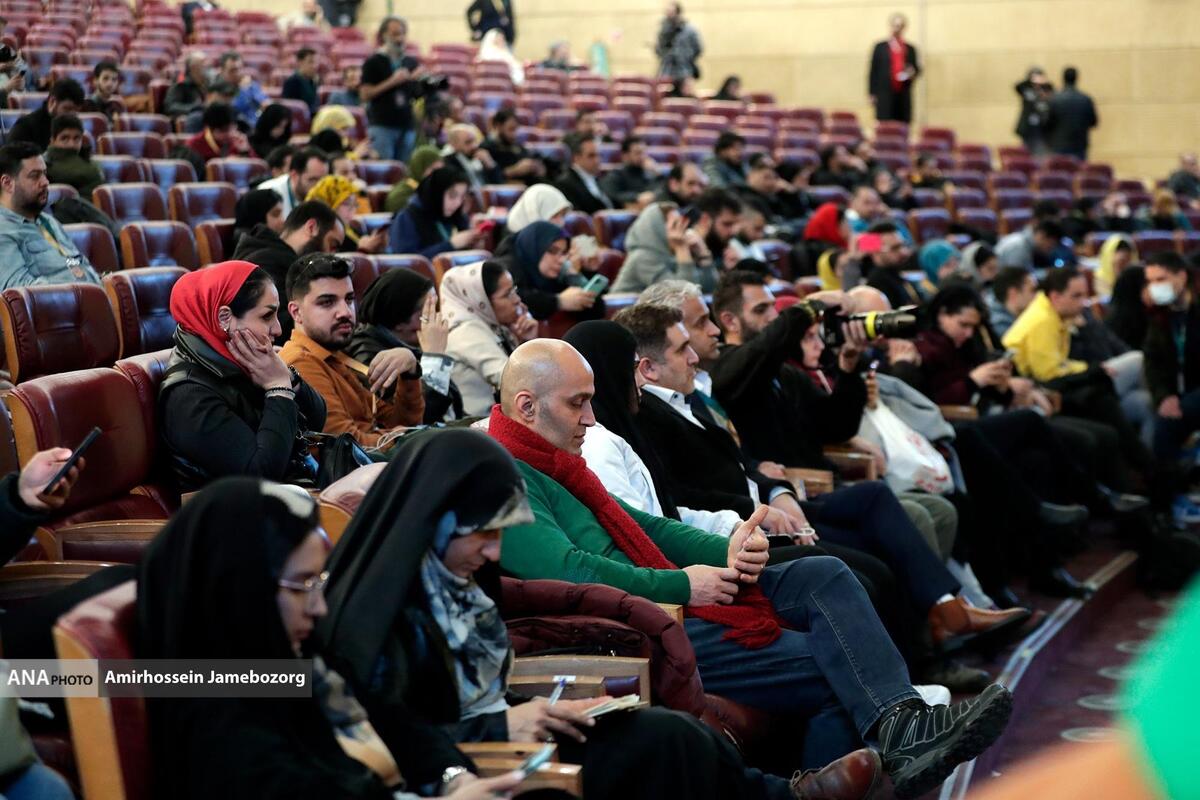 فوران فرمالیته در نشست خبری فجر/ احوالپرسی و تعارف به کار رسانه نمیآید!
