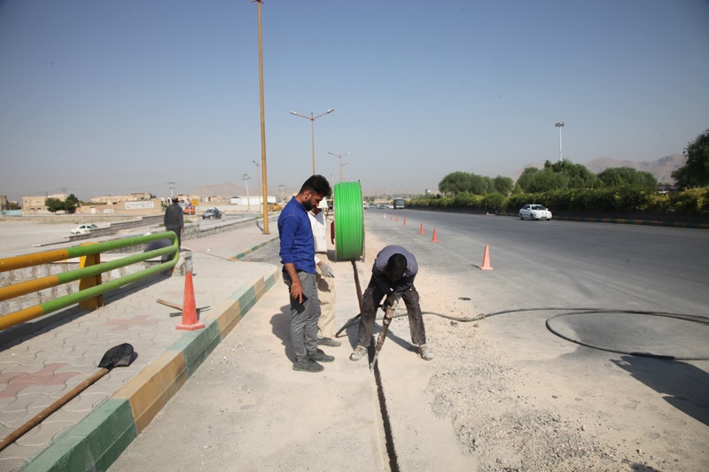 لزوم سرمایه گذاری در توسعه پروژه فیبرنوری/