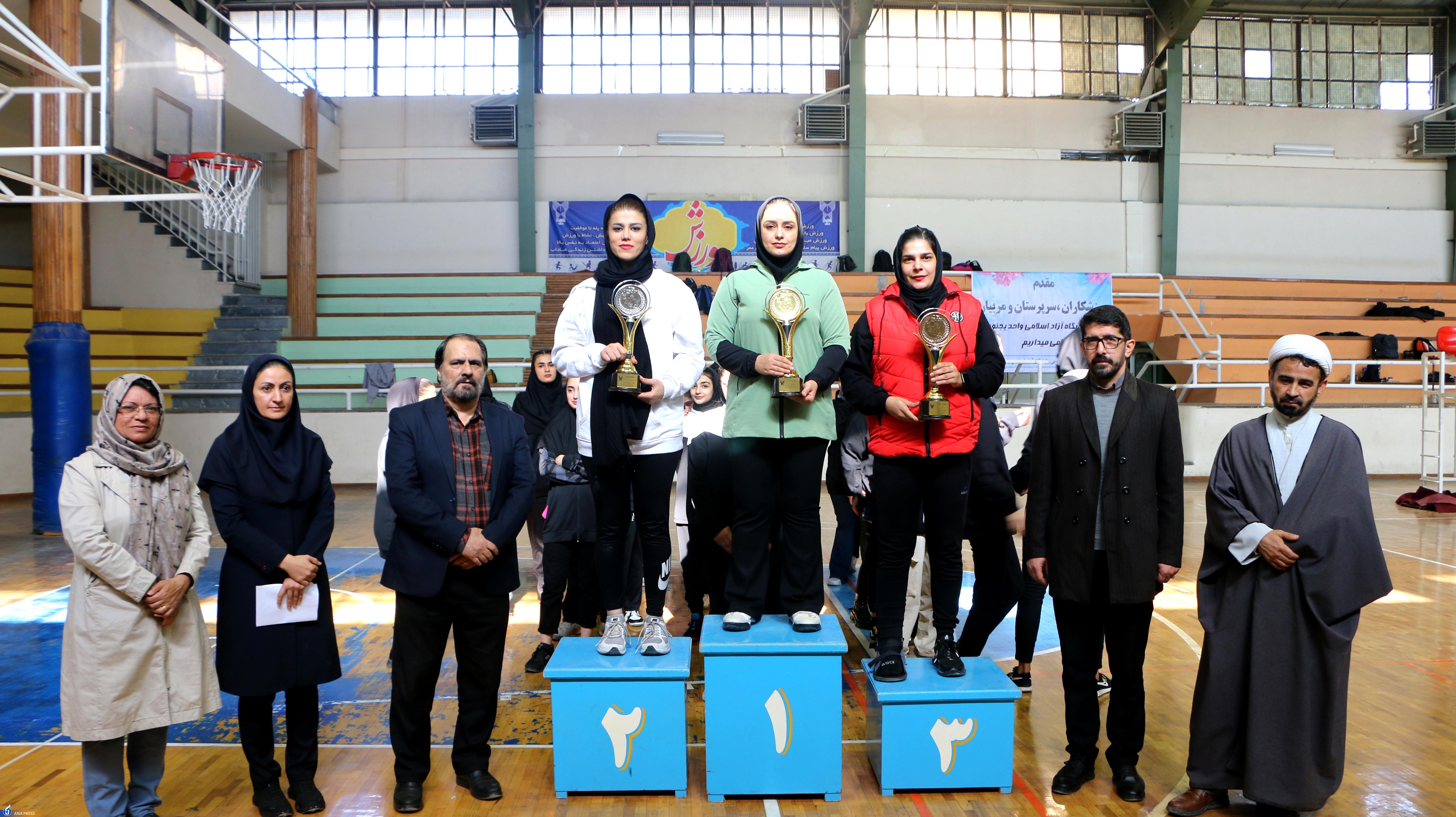 قهرمانی تیم دختران نیشابور در مسابقات والیبال منطقه ۸ دانشگاه آزاد قهرمانی تیم دختران نیشابور در مسابقات والیبال منطقه ۸ دانشگاه آزاد