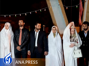 آیین ازدواج ۲۵ زوج دانشجوی دانشگاه آزاد چگونه گذشت؟