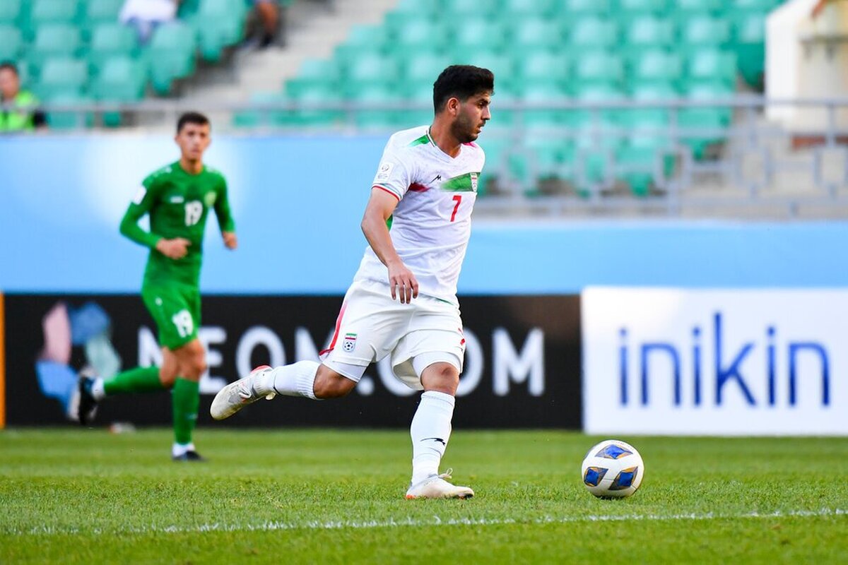 غیبت هافبک مدنظر پرسپولیس در تمرینات مس رفسنجان