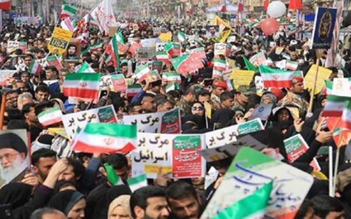 دعوت احزاب و تشکلها از مردم برای حضور در مراسم ۲۲ بهمن