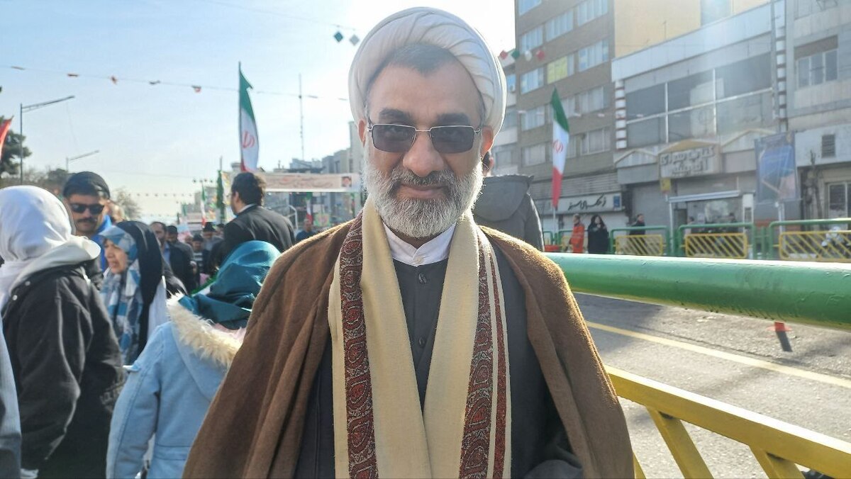 راهپیمایی پرشور مردم در 22 بهمن نشان‌دهنده تبعیت مردم از انقلاب فرهنگی است