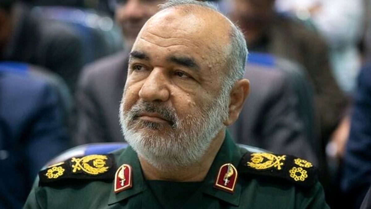 سرلشکر سلامی: مردم در سالروز پیروزی انقلاب نشان دادند ترسی از دشمنان ندارند