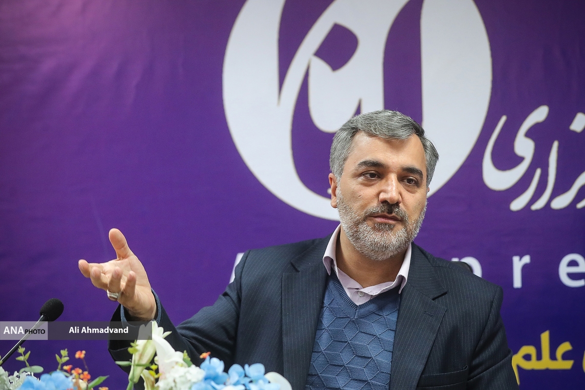 کاهش پیمانکاران پسماند از ۱۴۷ به ۱۴ پیمانکار/ شهر بازیافت در مجموعه آرادکوه راهاندازی میشود