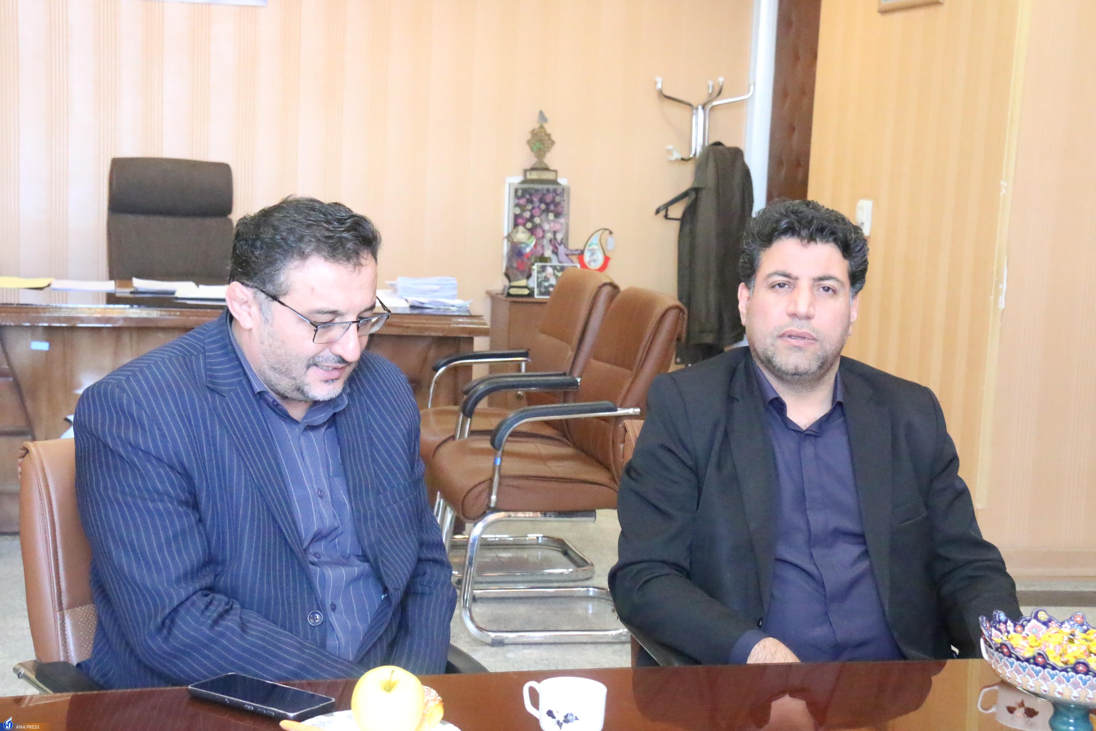 ارائه درس زورخانهای در دانشگاه آزاد اسلامی واحد همدان ارائه درس زورخانهای در دانشگاه آزاد اسلامی واحد همدان