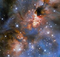 مشاهده ستاره عظیم در حال شکل‌گیری توسط هابل