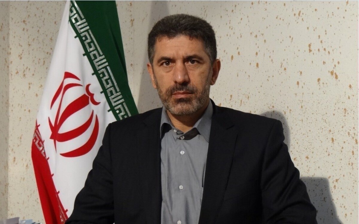 جوانان جایگزین پدرخواندههای سیاسی شوند