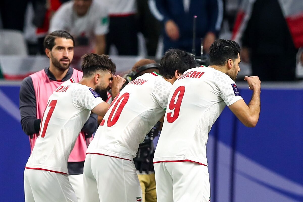 برتری قاطع ایران مقابل امارات با VAR کمرنگ شد/ یوزها صدرنشین به مرحله حذفی رفتند