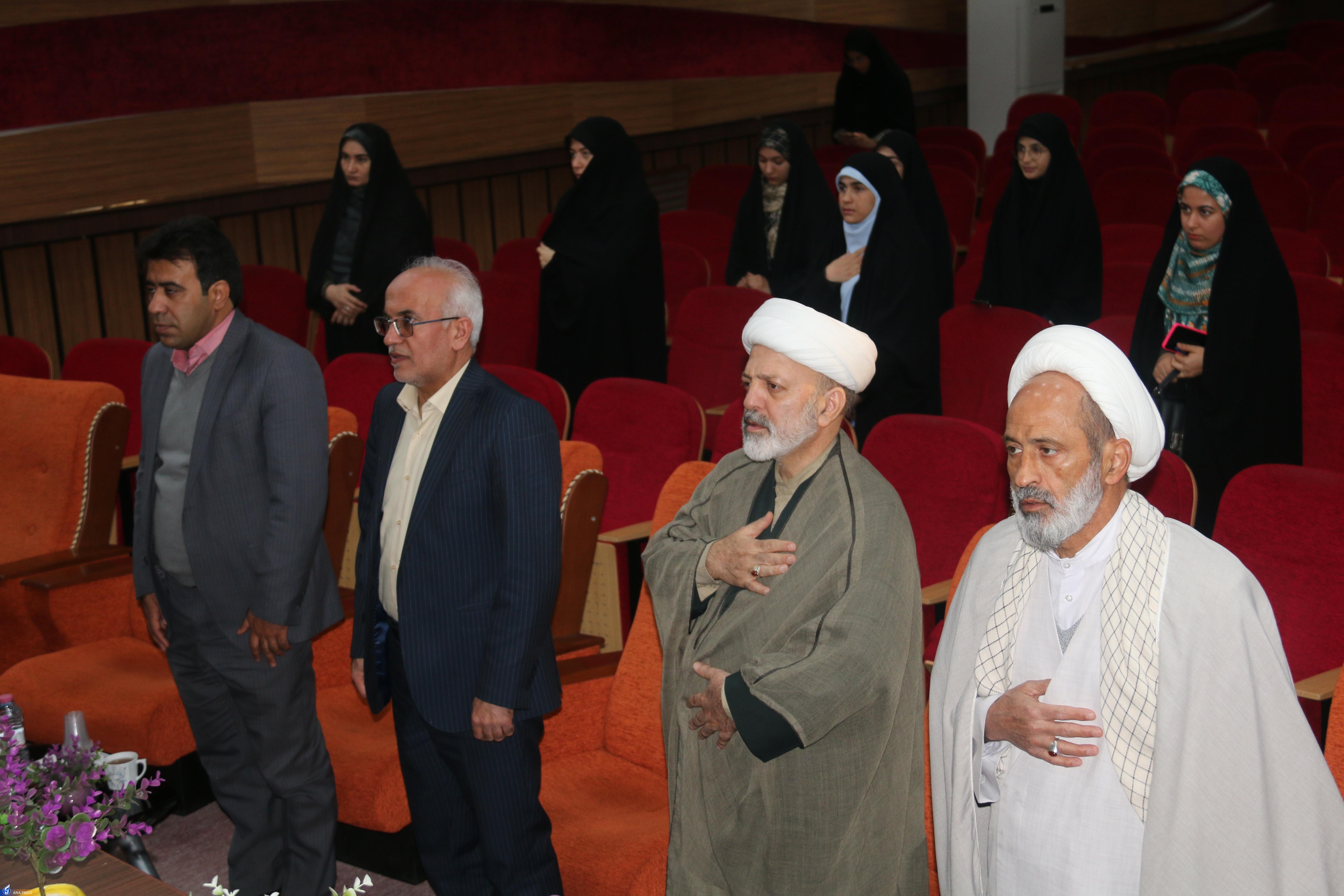 تبیین شئون «من» وجودی انسان براساس فهم و نگرش/ در «من» پنجم معشوقی جز خدا نمیشناسیم تبیین شئون «من» وجودی انسان براساس فهم و نگرش/ در «من» پنجم معشوقی جز خدا نمیشناسیم