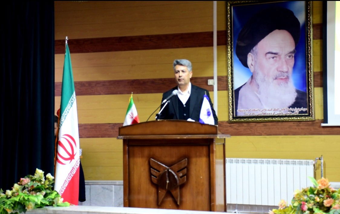 تأثیر ۹۰ برابری صنعت زنبورداری در حوزه&zwnj;های کشاورزی و محیط زیست/ ۴۰ درصد عسل&zwnj; فروشگاه&zwnj;ها تقلبی است