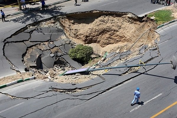 ۶۵ درصد از ساختمانهای منطقه یک در حریم گسل قرار دارند ۶۵ درصد از ساختمانهای منطقه یک در حریم گسل قرار دارند