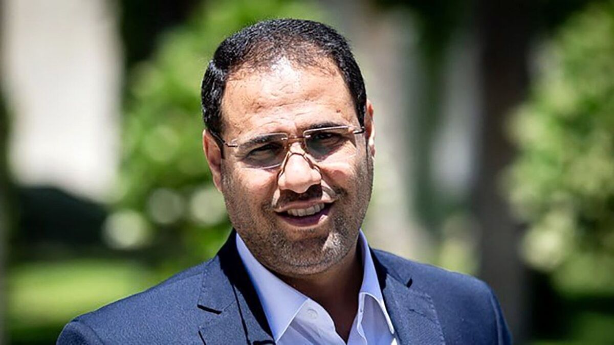 ضرورت تربیت دانشجومعلمان و دانشآموزان راوی دفاع مقدس