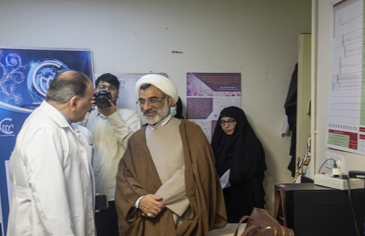 خسروپناه: سند سیاستگذاری درمانهای نوین نوشته شود
