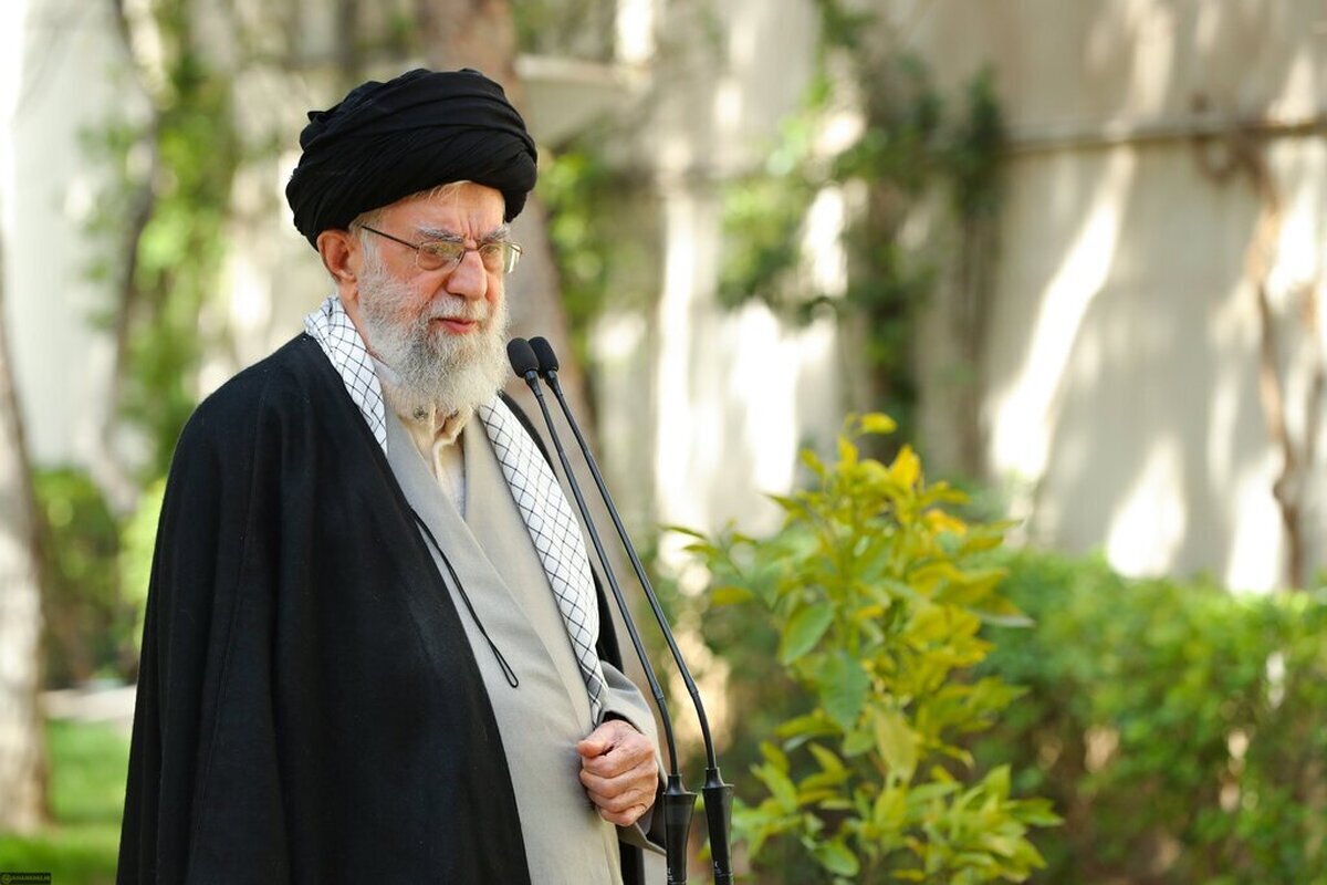 رهبر انقلاب: حضور مردم در انتخابات جهاد بود از ملت ایران برای حضور پای صندوق رأی تشکر میکنم