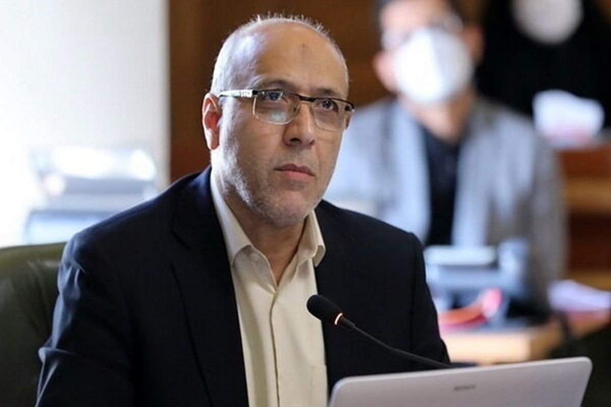 انتقاد از حوادث متعدد در متروی تهران کاری نکنید مردم برای رسیدن به پایان خط مترو نذر و نیاز کنند