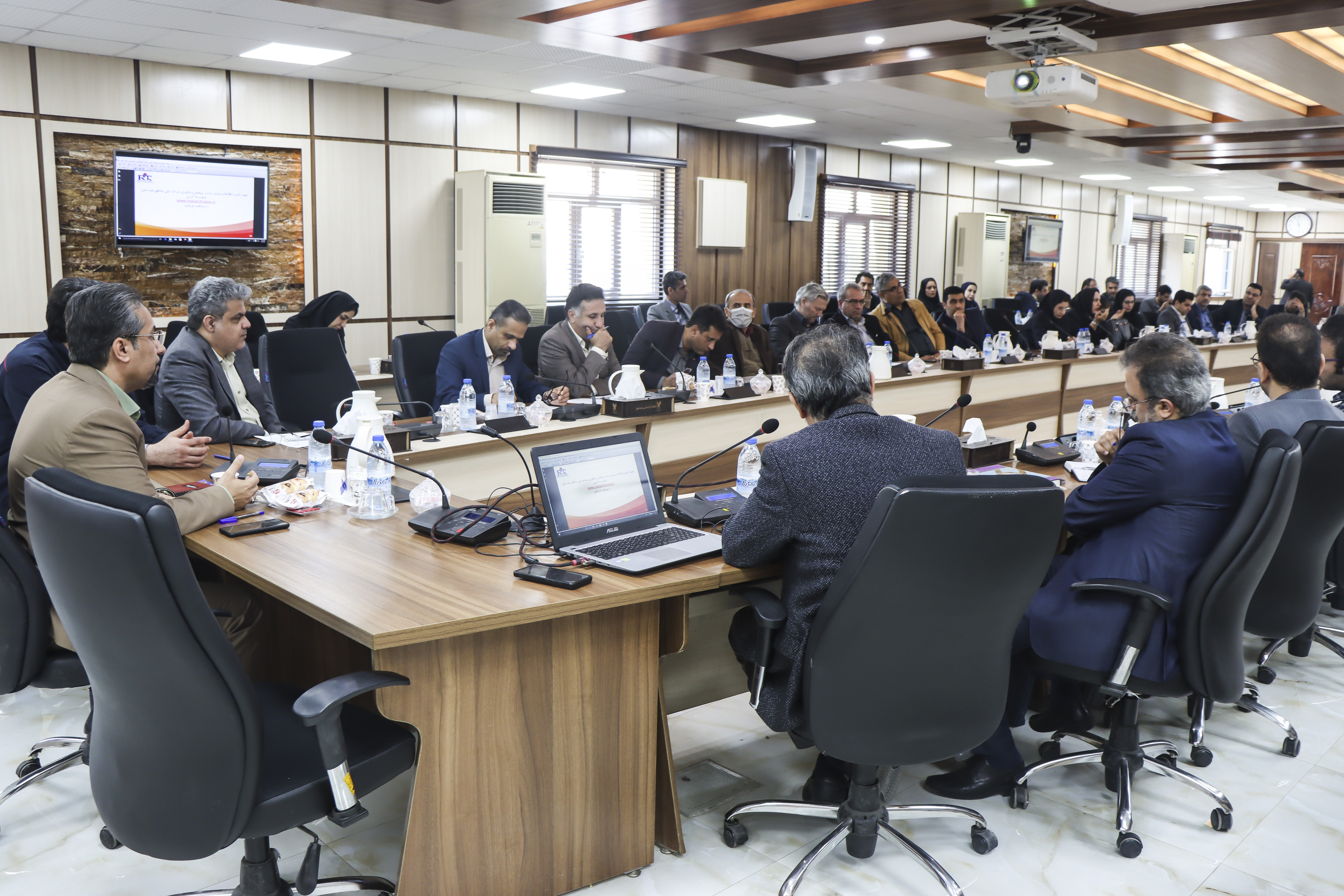 ابزار‌های چهارگانه پژوهشی در صنعت نفت