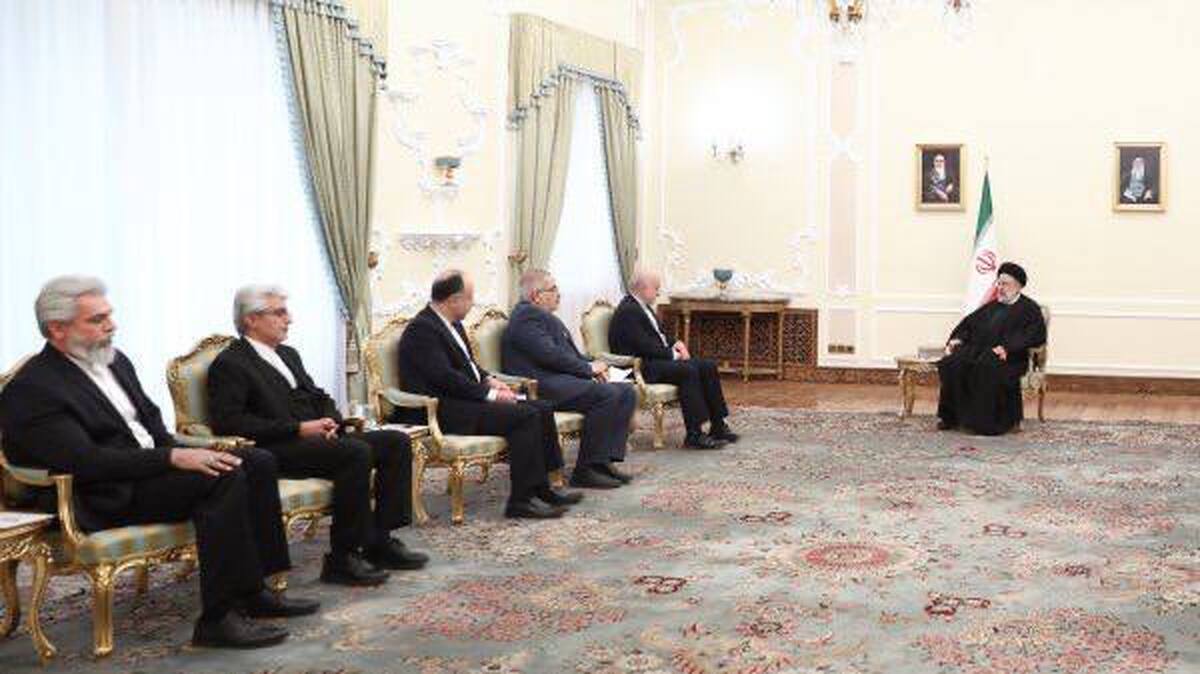 رئیسی: ماموریت اصلی سفارتخانههای جمهوری اسلامی ایران «ماموریت تحول» است