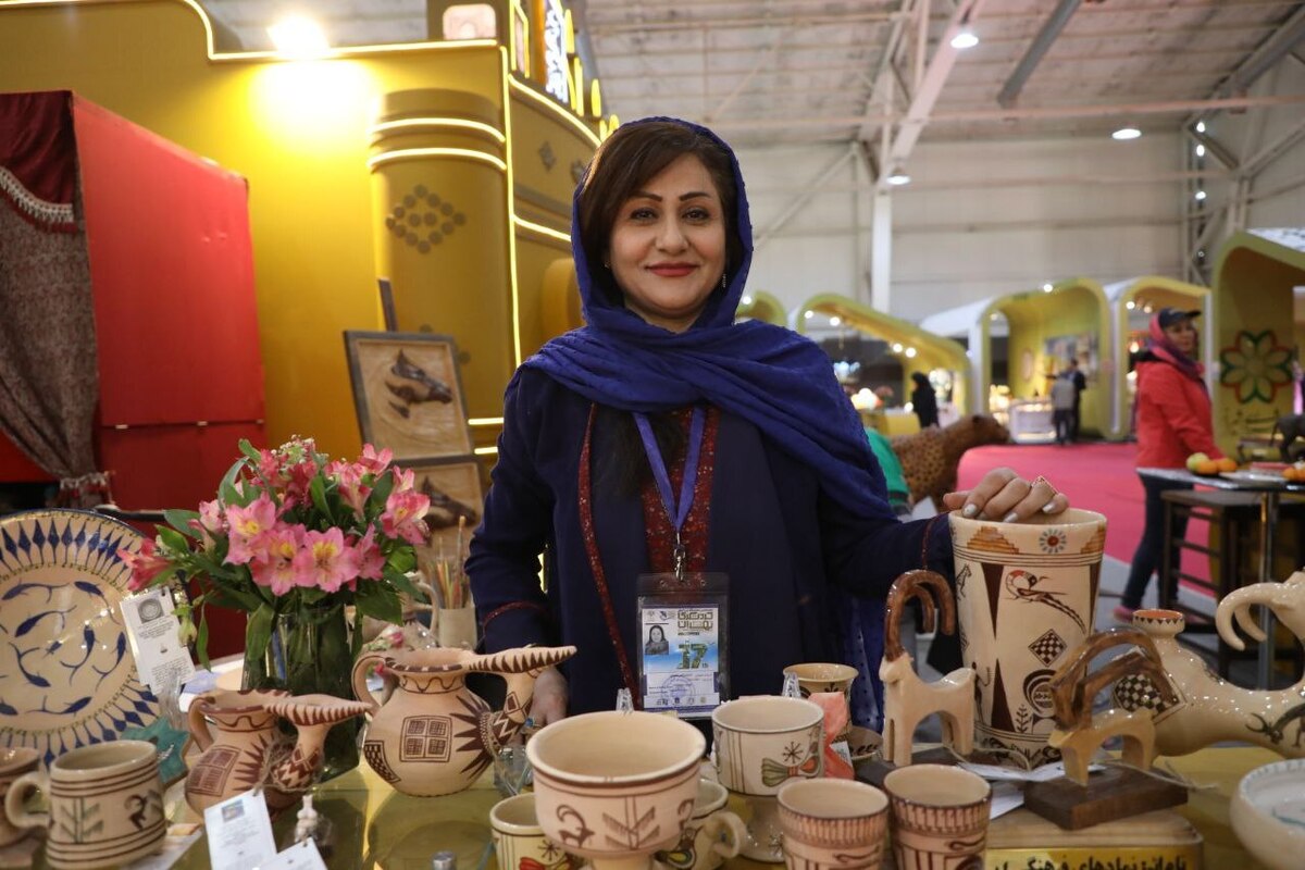 ۸ هزار سال هنر سفال ایران زنده مانده است/ ضرورت استفاده از ظرفیت موزۀ ملی برای نمایش هنر نقاشی روی سفال
