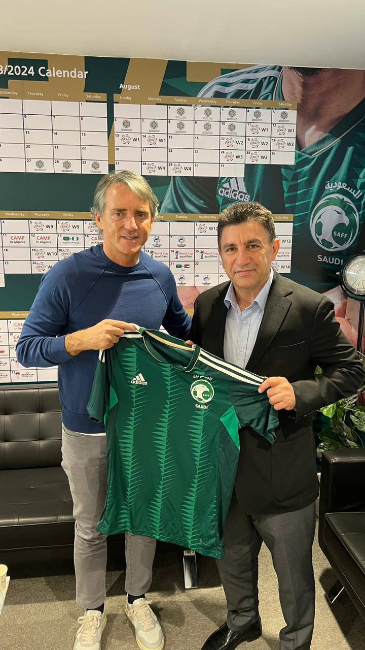 قلعهنویی دعوت مانچینی را رد نکرد قلعهنویی دعوت مانچینی را رد نکرد