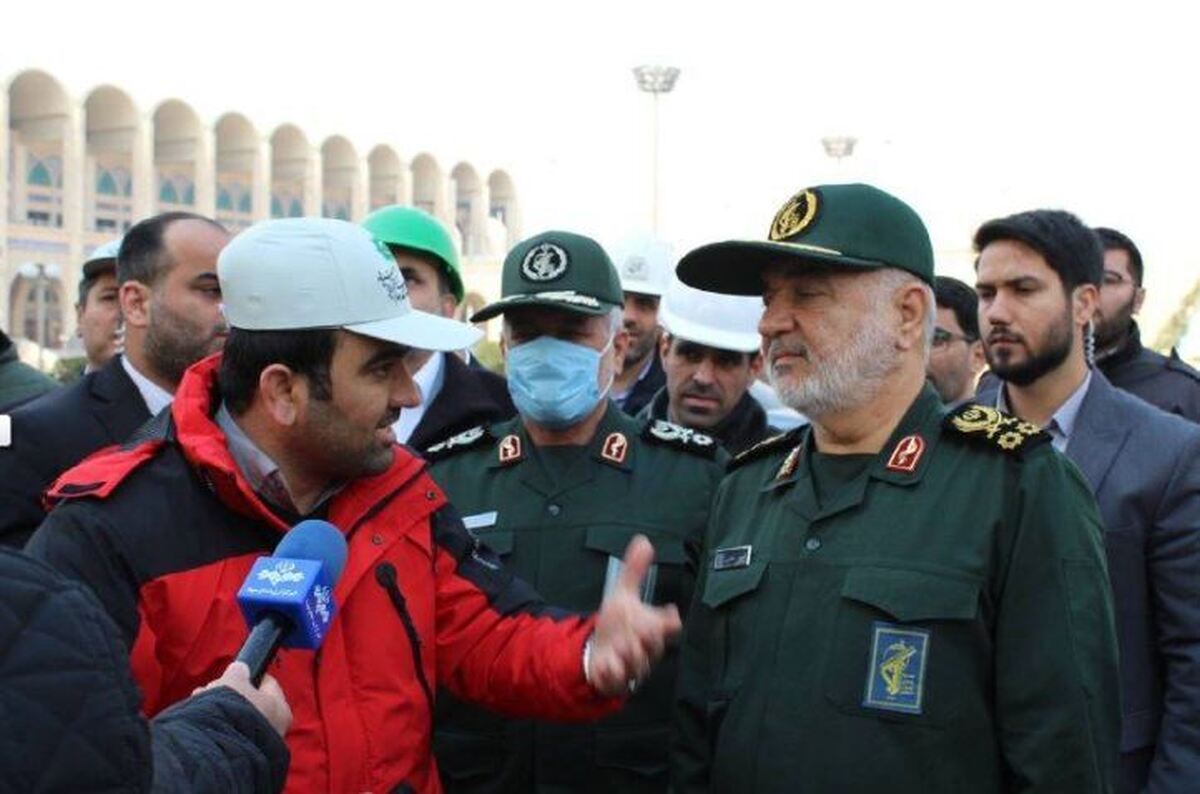 سردار سلامی: دشمن میخواهد ملت ایران را در حوزه سیاسی خانهنشین کند