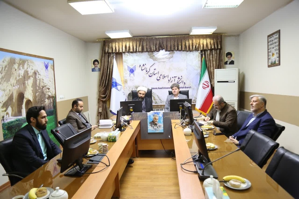 سربلندی ایران اسلامی به برکت وجود شهداست