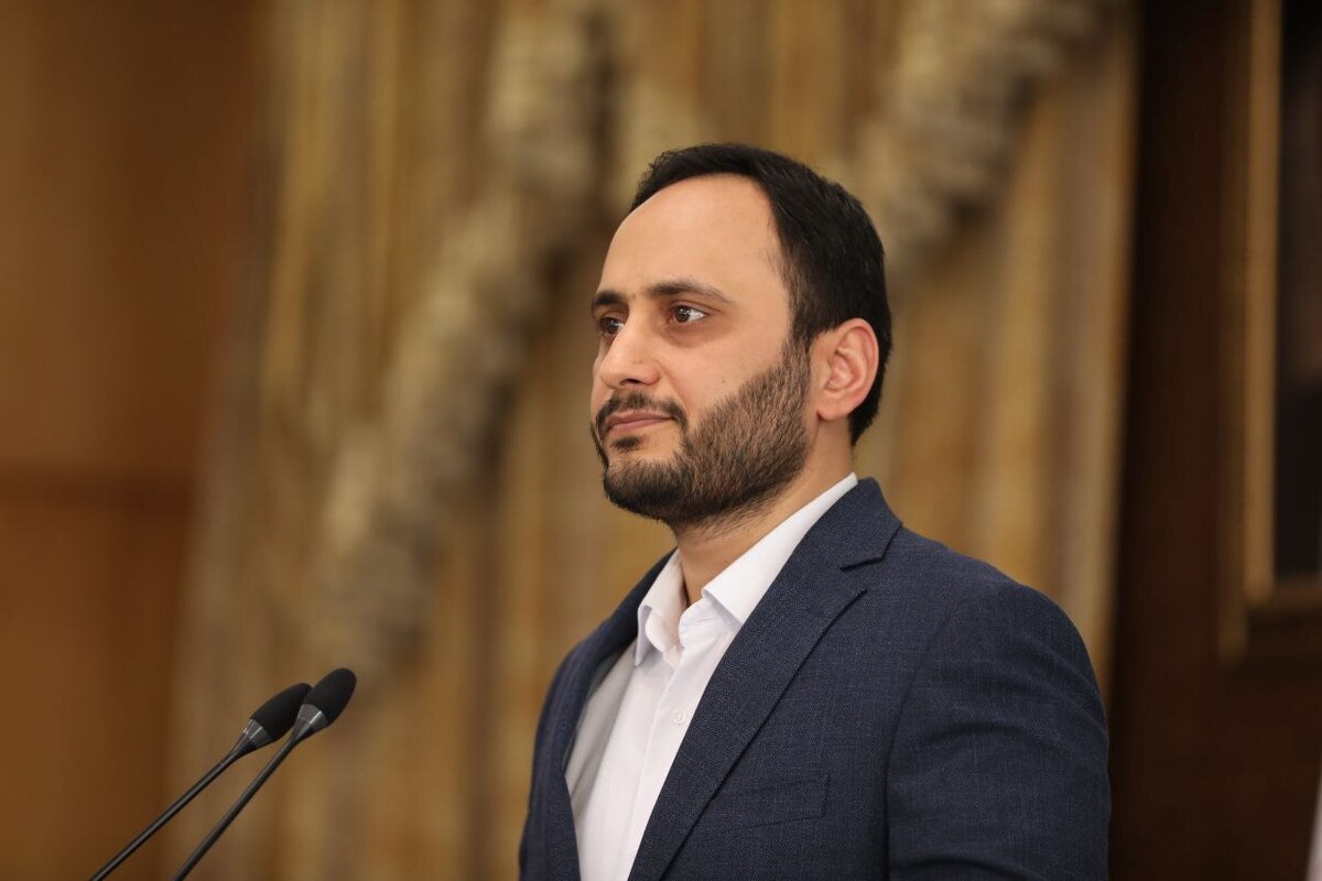 بهادری جهرمی: ساعت آغاز به کار ادارات در ماه رمضان بین ۷ تا ۹ صبح شناور میشود