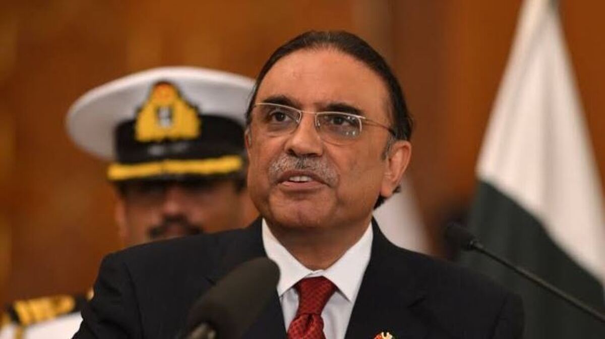 آصف زرداری در مقام رئیسجمهور جدید پاکستان سوگند یاد کرد