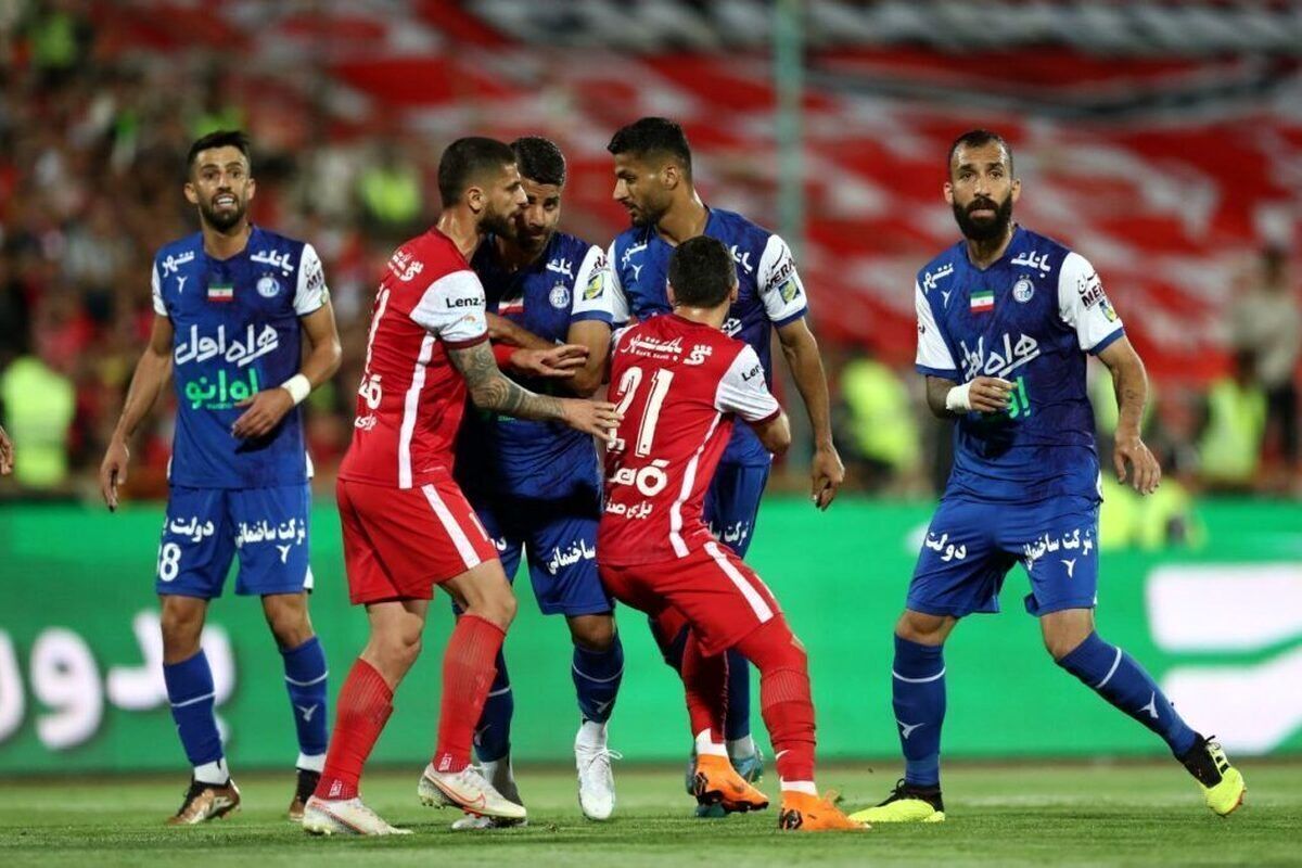رویارویی اعضای استقلال و پرسپولیس پیش از دربی اردوی مشترک سرخابیها در هتل المپیک